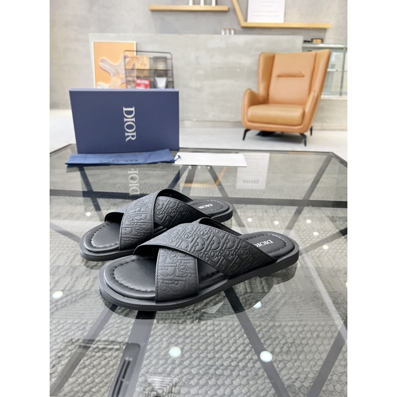 ch**an D*or slippers